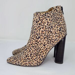 Qupid Leopard Print Ankle Booties Women’s Size 8 Faux Suede Heels